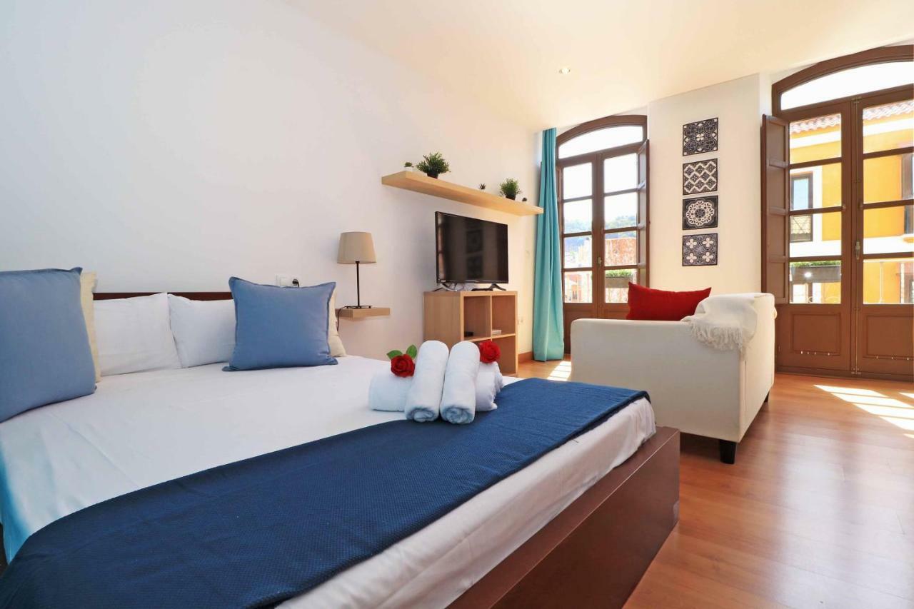Del Parque Flats Estudio Lagunillas Málaga Eksteriør billede
